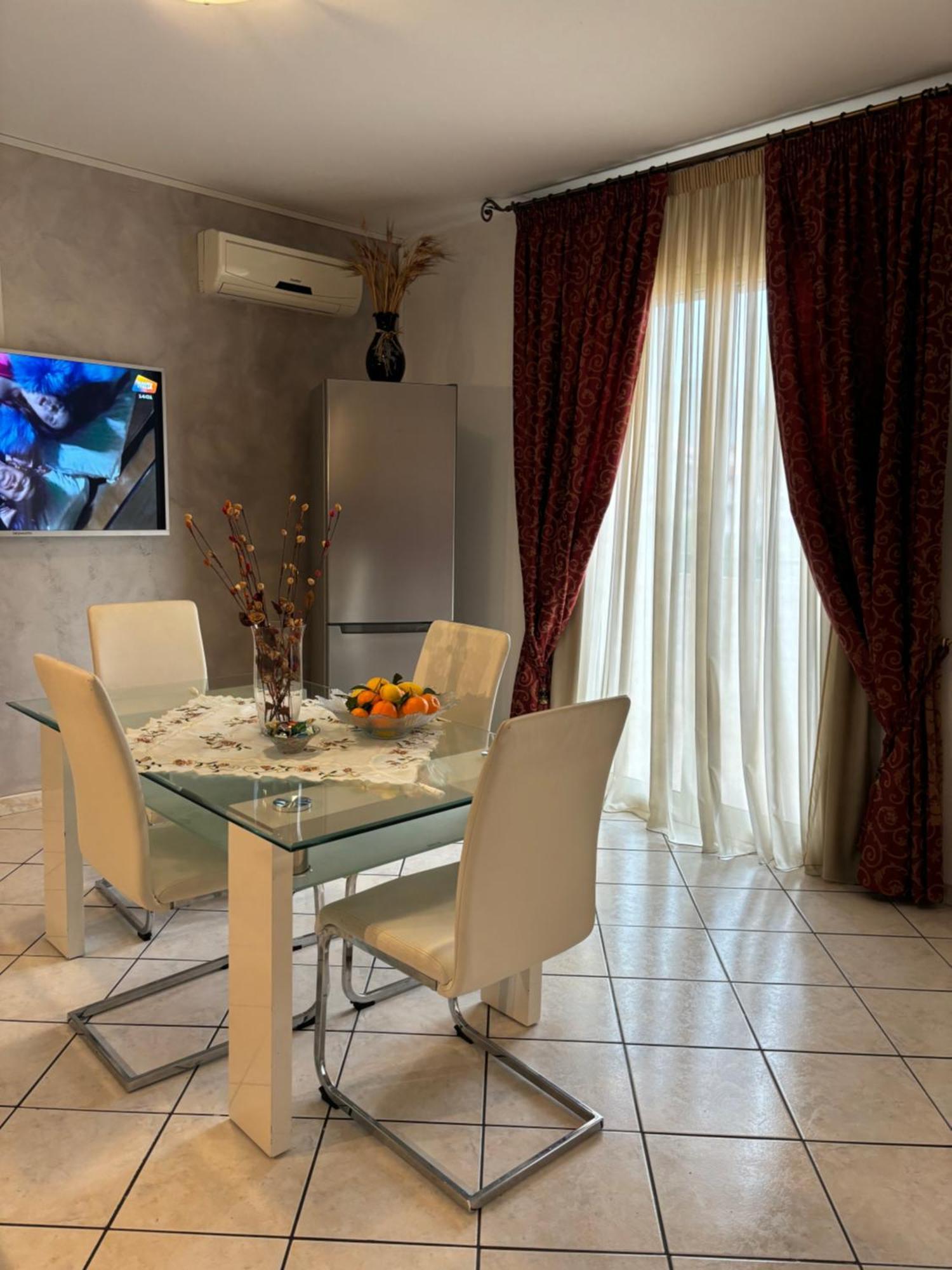 Il Sole Dell'Alcantara Apartment Gaggi Bagian luar foto